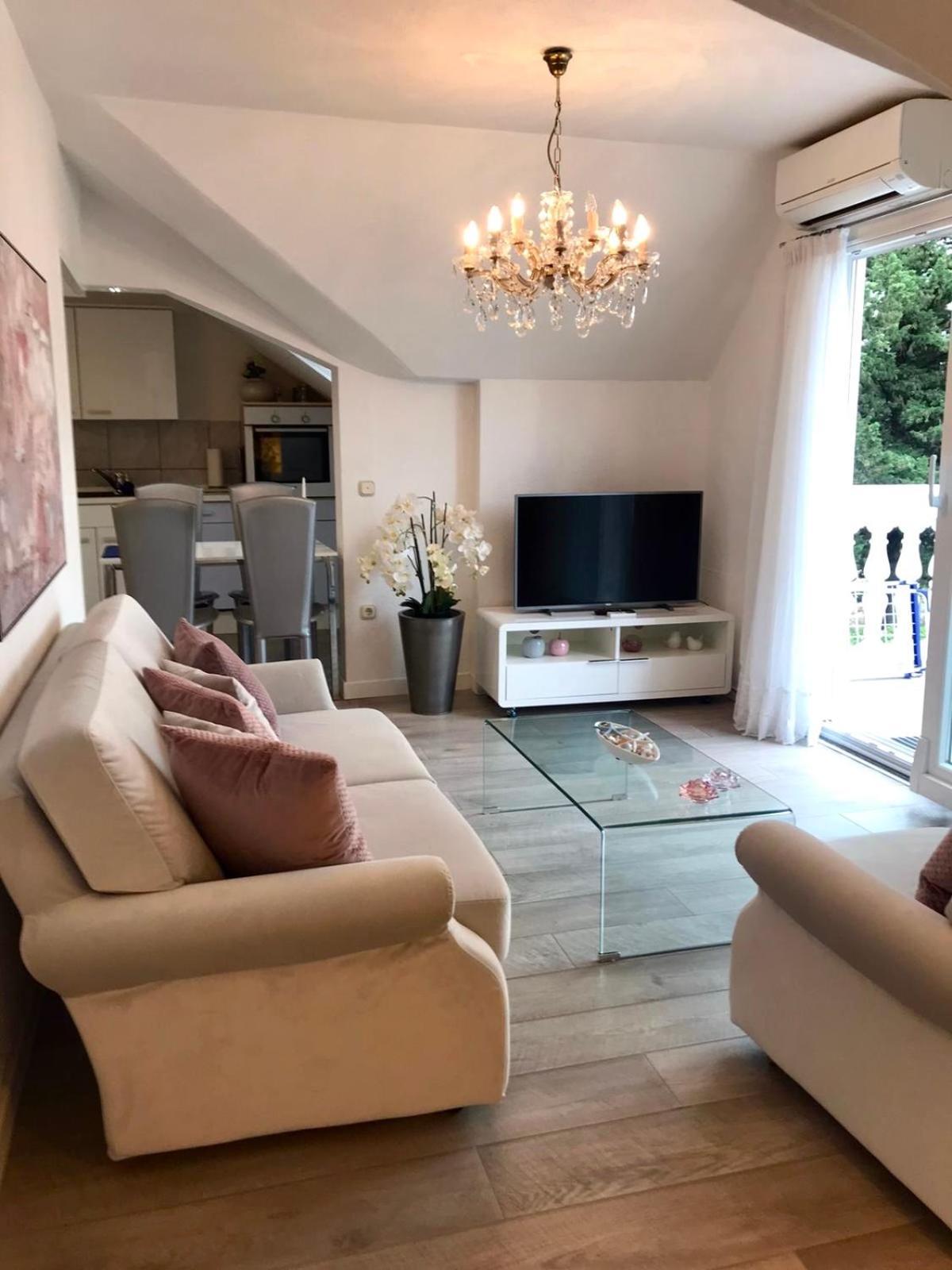 Villa Diana Kaštela 外观 照片